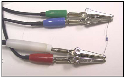 Connections to the 1 kΩ resistor.